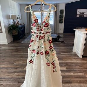 Beautiful dress.  Brand new with tags!